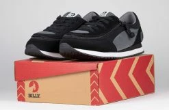 Brand new ⭐ BILLY Footwear Black/Charcoal BILLY Joggers 🔔 -BILLY Footwear sale BK21102 001 studio 1 940x614 9bd0b136 87fb 45b8 ac4c 5e8aa5490b8e