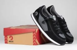 Brand new ⭐ BILLY Footwear Black/Charcoal BILLY Joggers 🔔 -BILLY Footwear sale BK21102 001 studio 2 940x614 33bc613a f4b1 48df b959 dddad2399aca