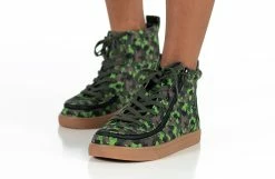 Best reviews of ⌛ BILLY Footwear Green Dino BILLY Classic Lace High Tops 🎉 -BILLY Footwear sale BK22300 300 studio standing 2 940x614 75a985a1 c95c 47fb bd9f 1ee795b34af0