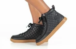 Deals 🤩 BILLY Footwear Black/Gum BILLY Classic Quilt High Tops ❤️ 14 Deals 🤩 BILLY Footwear Black/Gum BILLY Classic Quilt High Tops ❤️ -BILLY Footwear sale BK22340 002 studio standing 1 940x614 8e119441 6764 4515 80c9 2359b76c3008